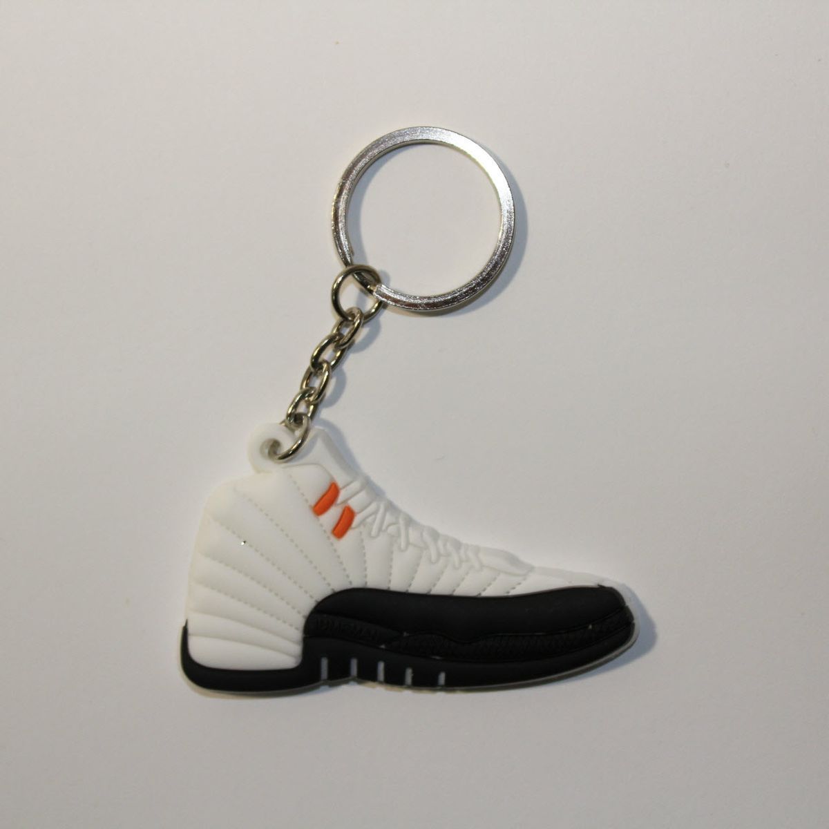 Брелок Jordan 12 Retro White Black Orange, OneSize (універсальний), В наявності, доставка 1-2 дні