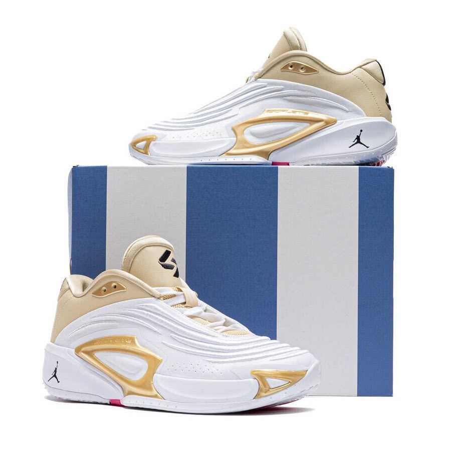 Кросівки баскетбольні Jordan Luka 3 White Gold FZ2464-100, 46, В наявності, доставка 1-2 дні