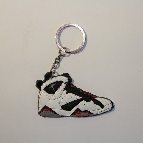 Брелок Jordan 7 Retro White Black, OneSize (універсальний), В наявності, доставка 1-2 дні