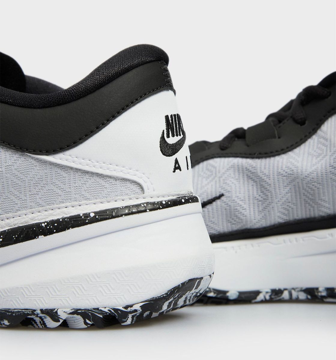Кросівки баскетбольні Nike Zoom Freak 5 ''Oreo'' White Black DX4985-101, 41, В наявності, доставка 1-2 дні