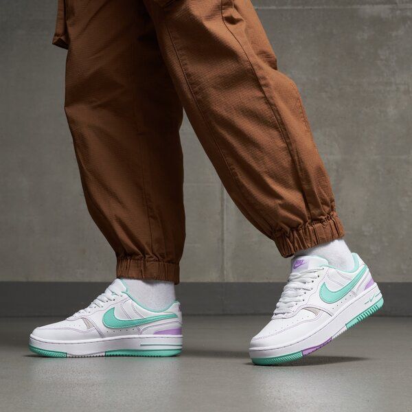 Кросівки жіночі Nike W Gamma Force White/Emerald Rise FN7109-100, 38, В наявності, доставка 1-2 дні