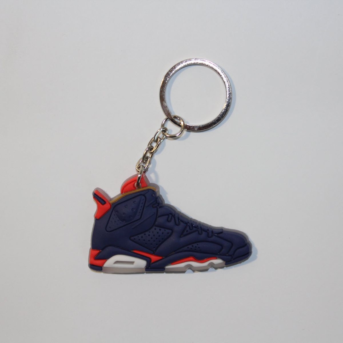 Брелок Jordan 6 Retro Navy Red, OneSize (універсальний), В наявності, доставка 1-2 дні