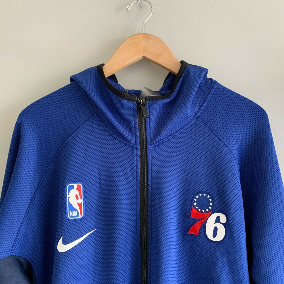 Кофта Nike NBA Philadelphia 76ers Therma Flex Showtime Hoodie Royal Blue AT8488-495, L, В наявності, доставка 1-2 дні