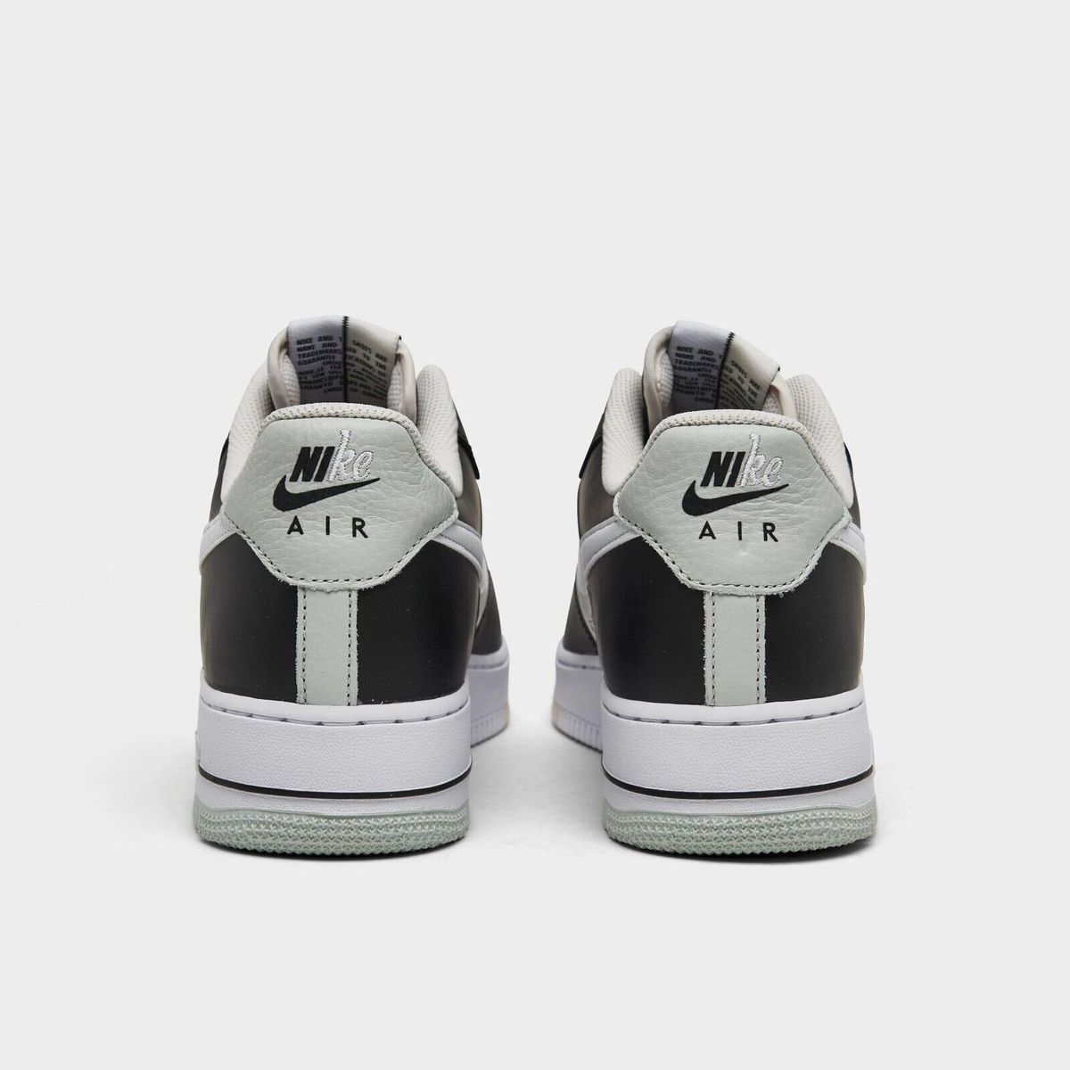 Кросівки чоловічі Nike Air Force 1 '07 LV8 Black White FD2592-002, 46, В наявності, доставка 1-2 дні