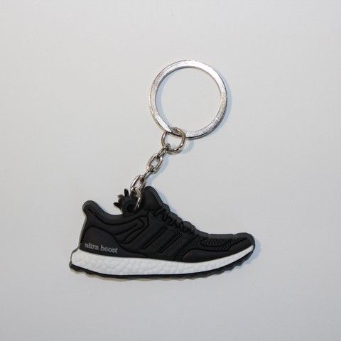 Брелок Adidas Ultraboost Black White, OneSize (універсальний), В наявності, доставка 1-2 дні