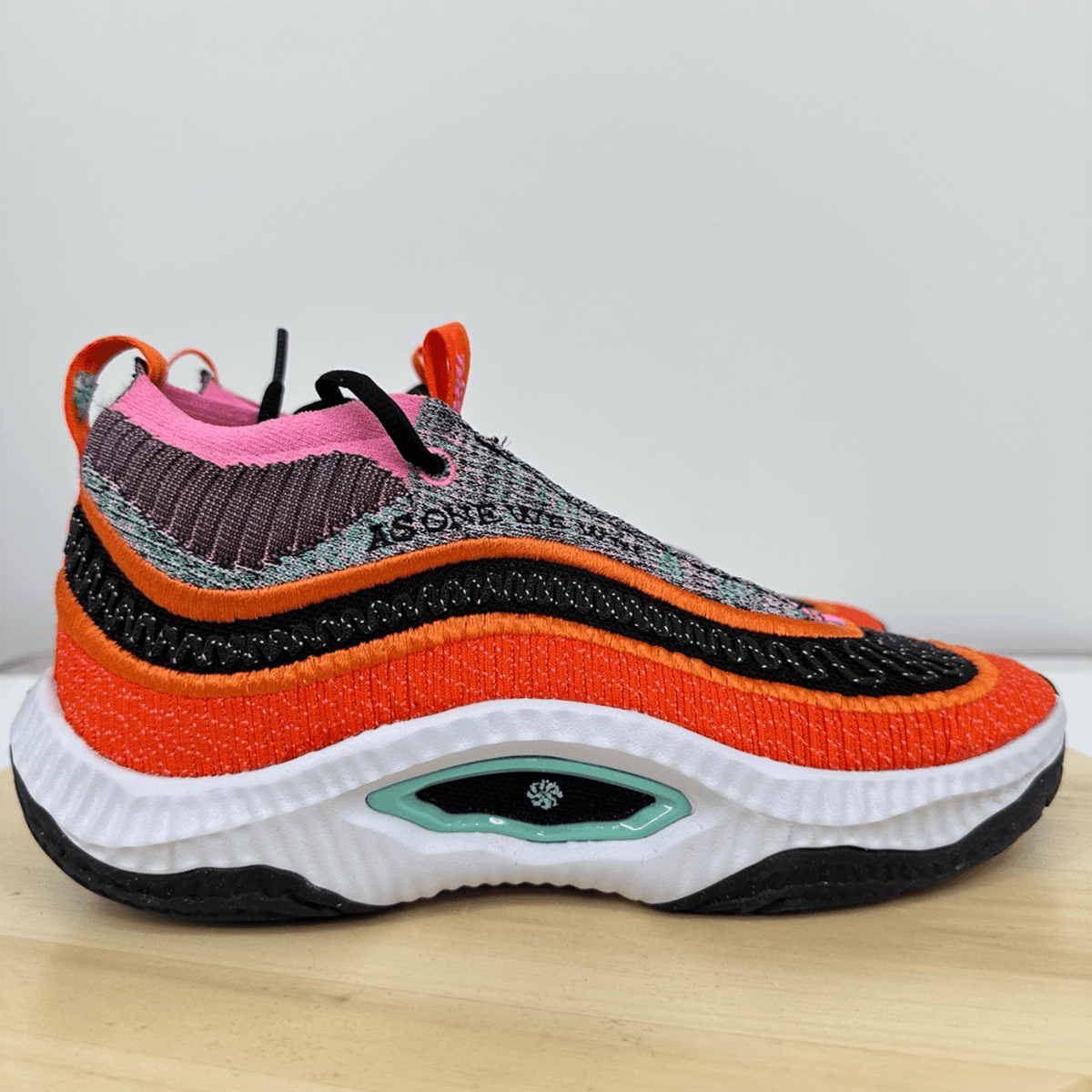 Кросівки баскетбольні Nike Cosmic Unity 3 EP Orange Black DV2770-001, 43, В наявності, доставка 1-2 дні