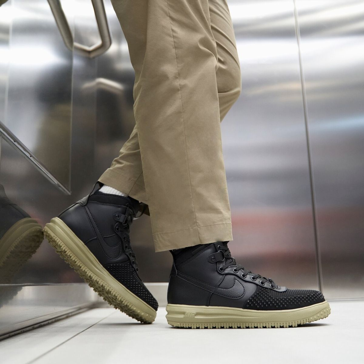 Кросівки черевики Nike Lunar Force 1 Duckboot Black Olive DZ5320-001, 38.5, В наявності, доставка 1-2 дні