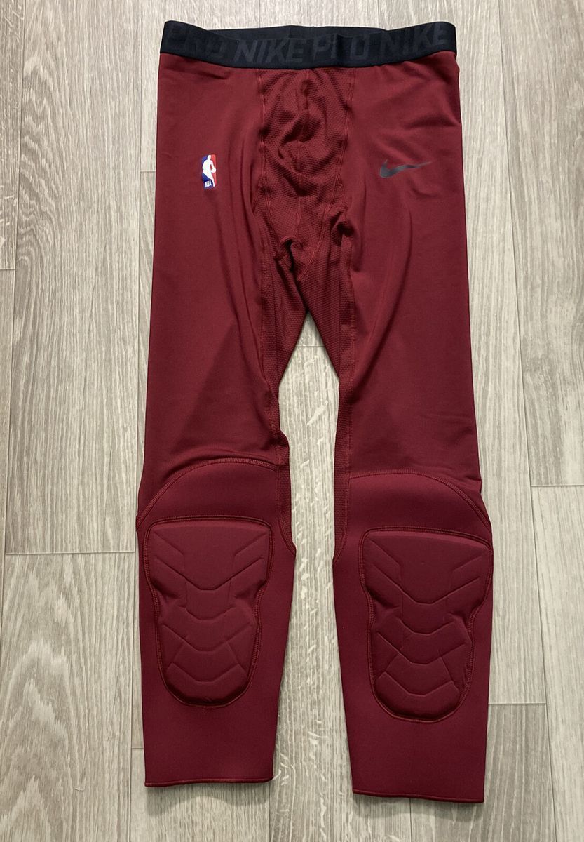 Лосіни компресійні з захистом Nike Pro Hyperstrong NBA Basketball Compression Padded 3/4 Pants Maroon AA0755-677, L, В наявності, доставка 1-2 дні