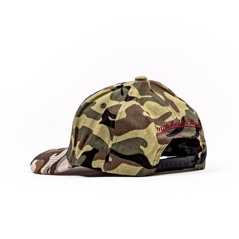 Кепка снепбек Mitchell & Ness NBA Chicago Bulls Woodland Desert Stretch Snapback Khaki 6HSSMM19494-CBUCMWD, OneSize (універсальний), В наявності, доставка 1-2 дні