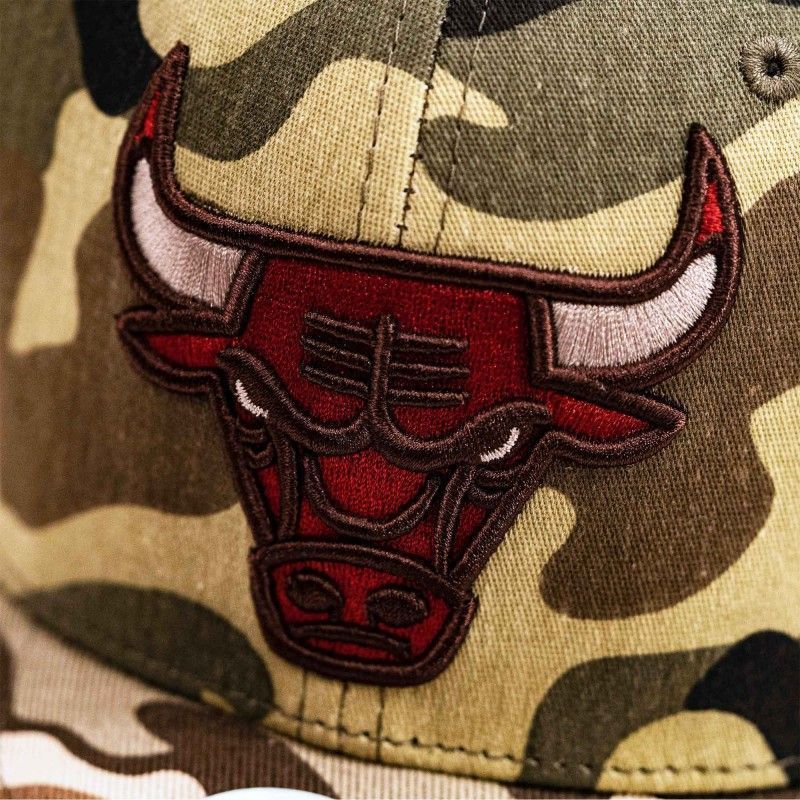 Кепка снепбек Mitchell & Ness NBA Chicago Bulls Woodland Desert Stretch Snapback Khaki 6HSSMM19494-CBUCMWD, OneSize (універсальний), В наявності, доставка 1-2 дні