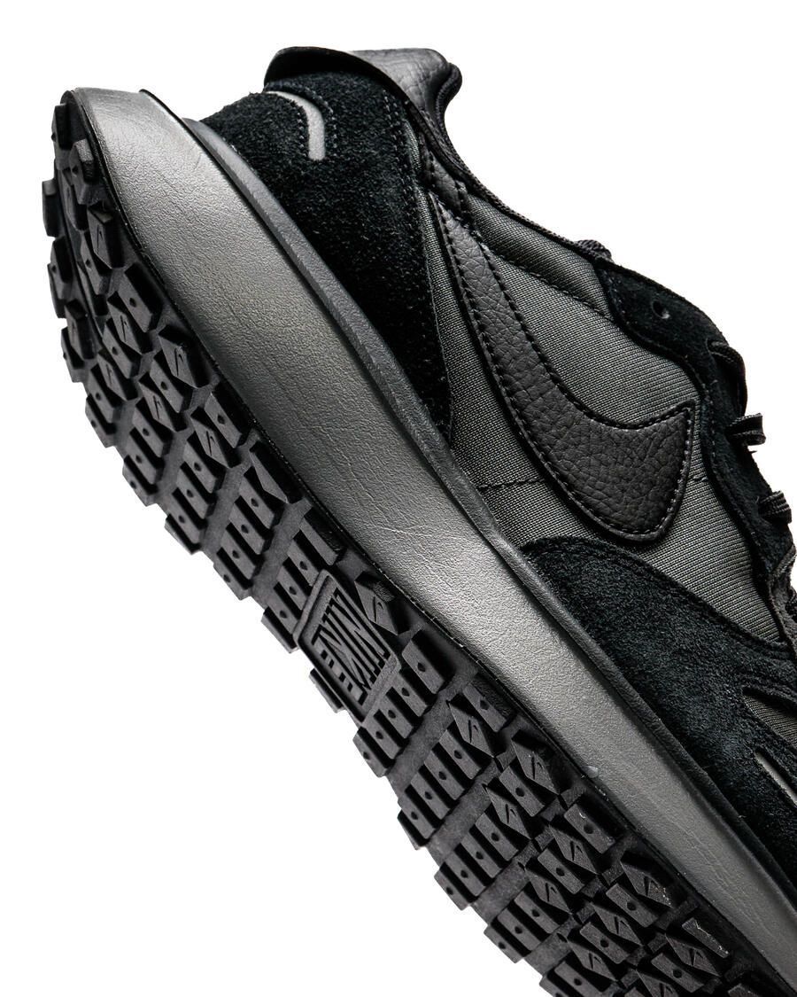 Кросівки жіночі Nike W Phoenix Waffle Anthracite Black FJ1409-001, 40.5, В наявності, доставка 1-2 дні