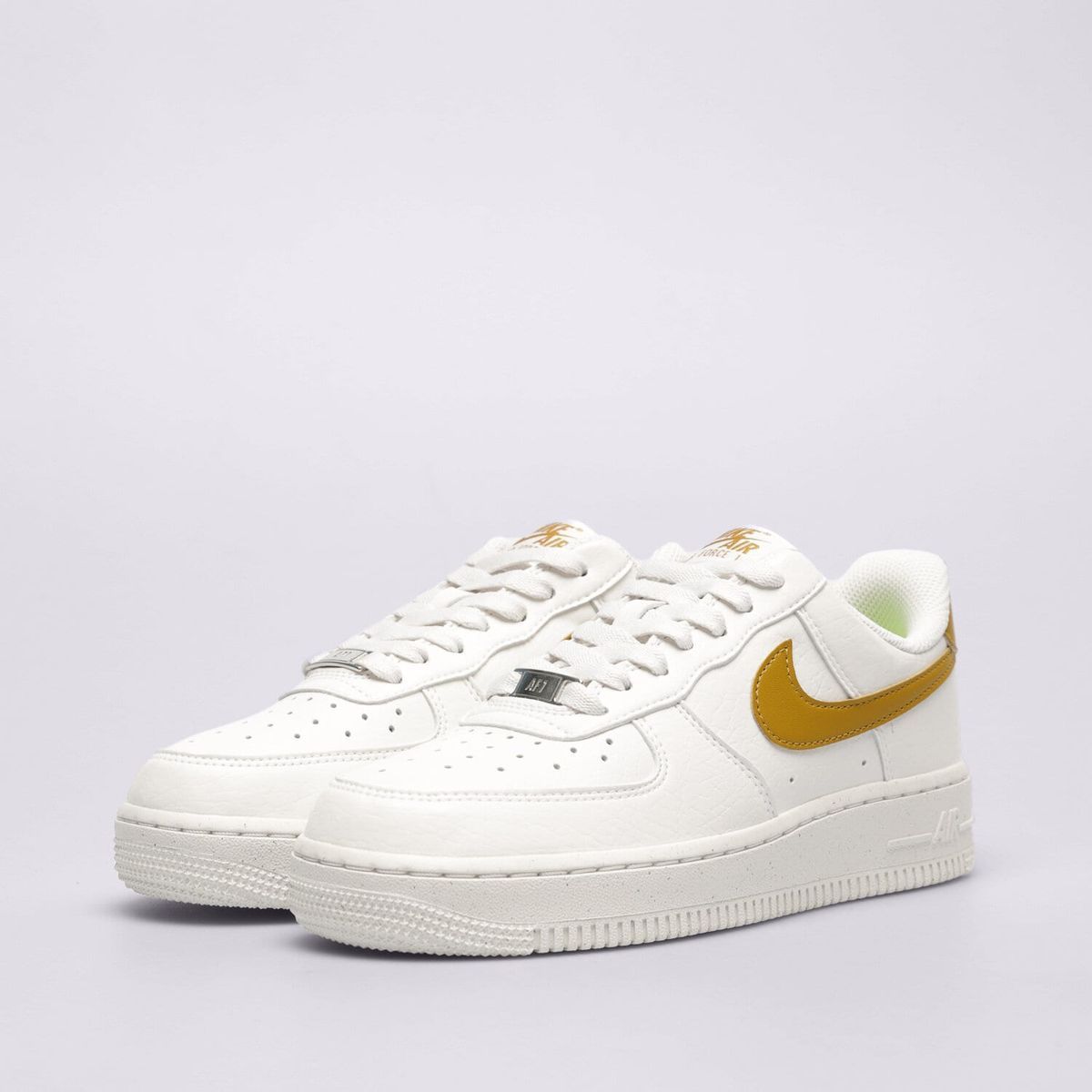Кросівки жіночі Nike W Air Force 1 '07 NN Summit White Bronzine DV3808-101, 39, В наявності, доставка 1-2 дні