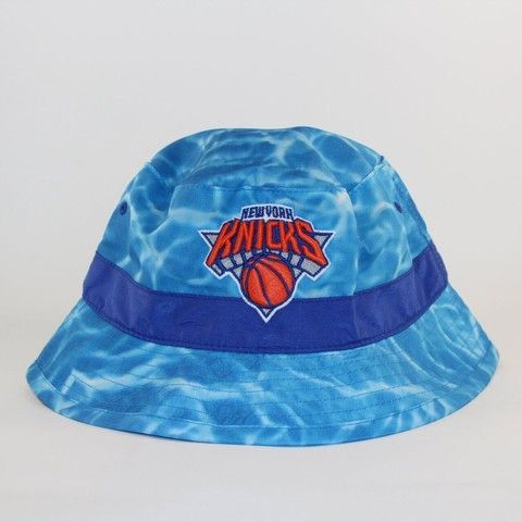 Панама Mitchell & Ness NBA New York Knicks Surf Camo Bucket Hat, S/M, В наявності, доставка 1-2 дні