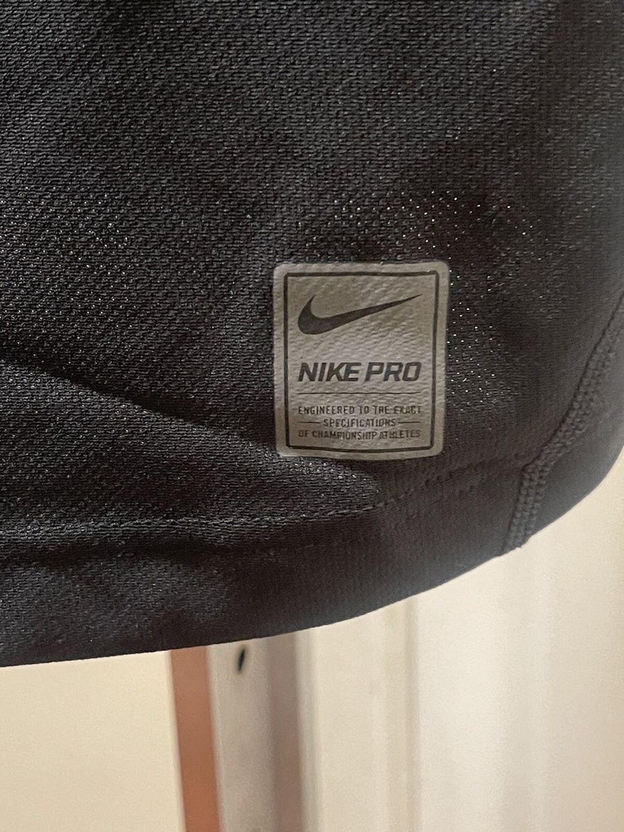 Майка компресійна з захистом Nike Pro Hyperstrong NBA Team Issued Padded Compression Basketball Tank Top Black 881965-010, 4XL, В наявності, доставка 1-2 дні