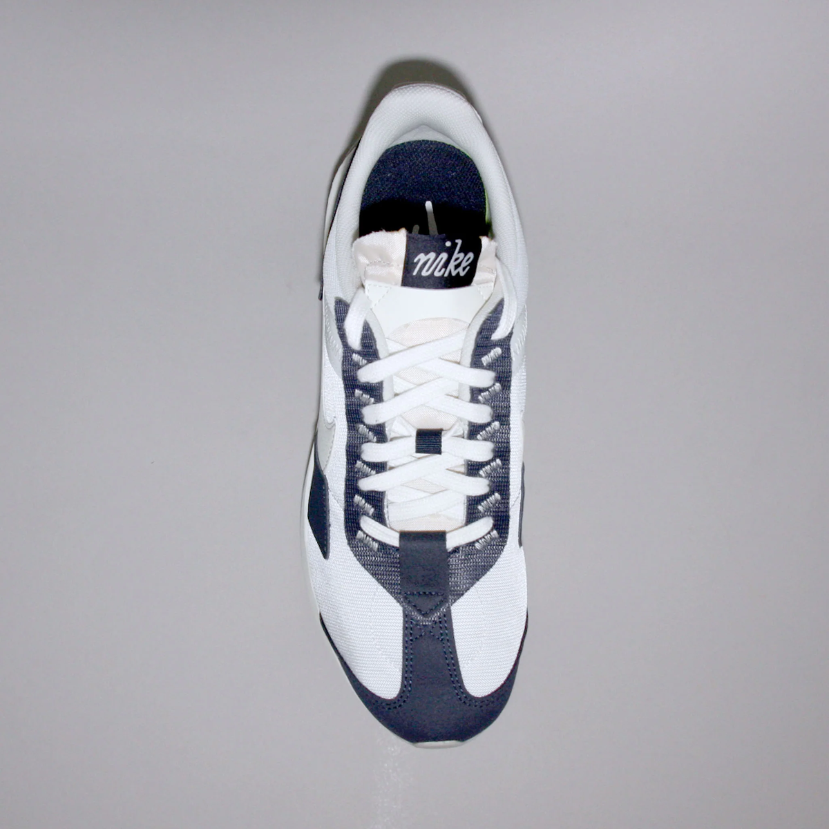 Кросівки підліткові Nike Air Max Pre-Day White Obsidian DQ4068-100, 38.5, В наявності, доставка 1-2 дні