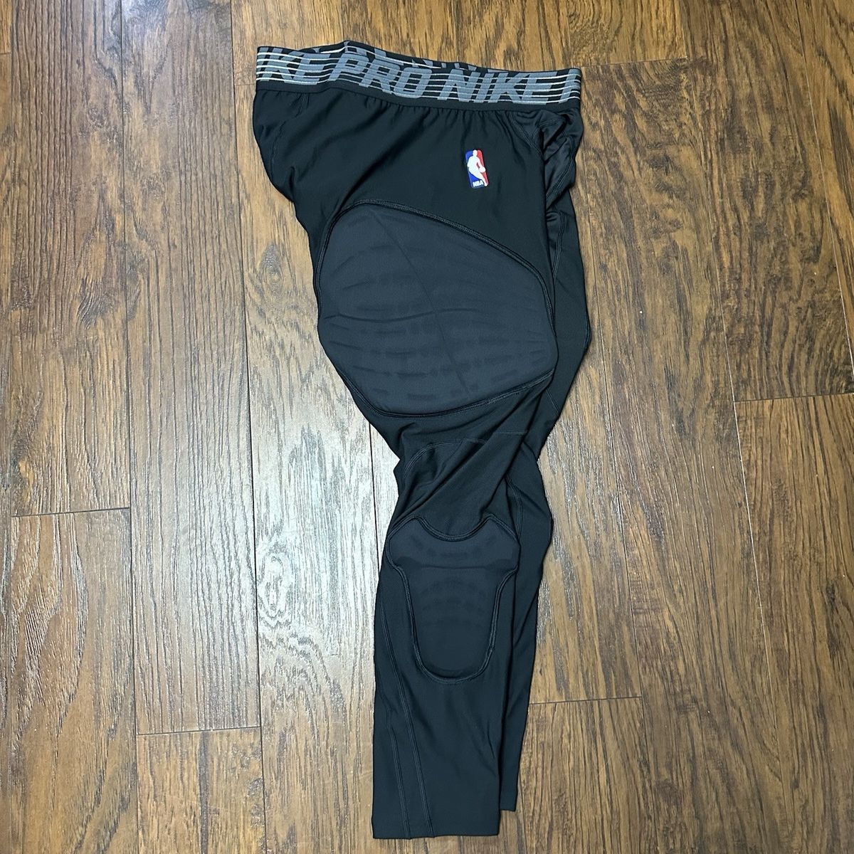 Лосіни компресійні з захистом Nike Pro Hyperstrong NBA Basketball Compression Padded 3/4 Pants Black 881963-010, 3XL-T (3XL-Tall), В наявності, доставка 1-2 дні