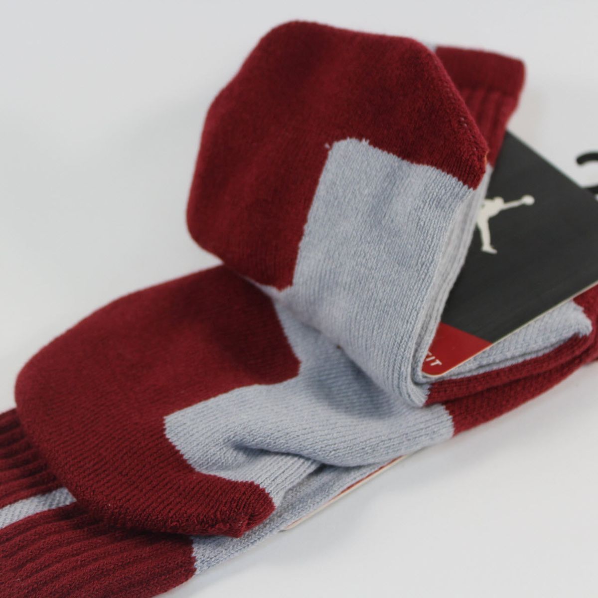 Шкарпетки баскетбольні Jordan Dri-Fit Crew Basketball Socks Grey Red 530977-029, M (38-42), В наявності, доставка 1-2 дні