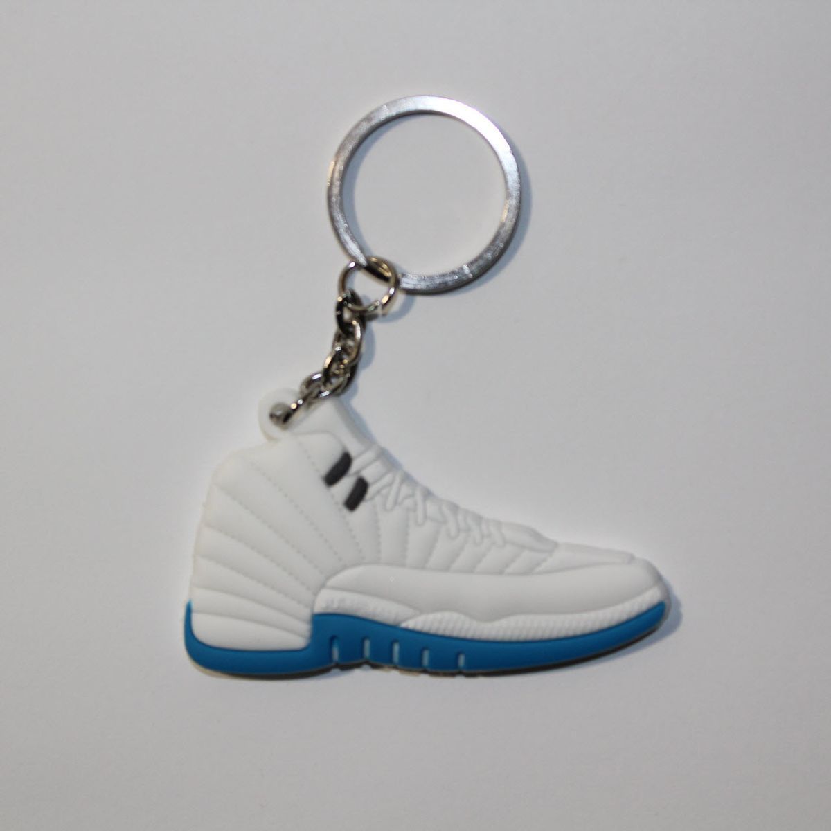 Брелок Jordan 12 Retro White Blue, OneSize (універсальний), В наявності, доставка 1-2 дні