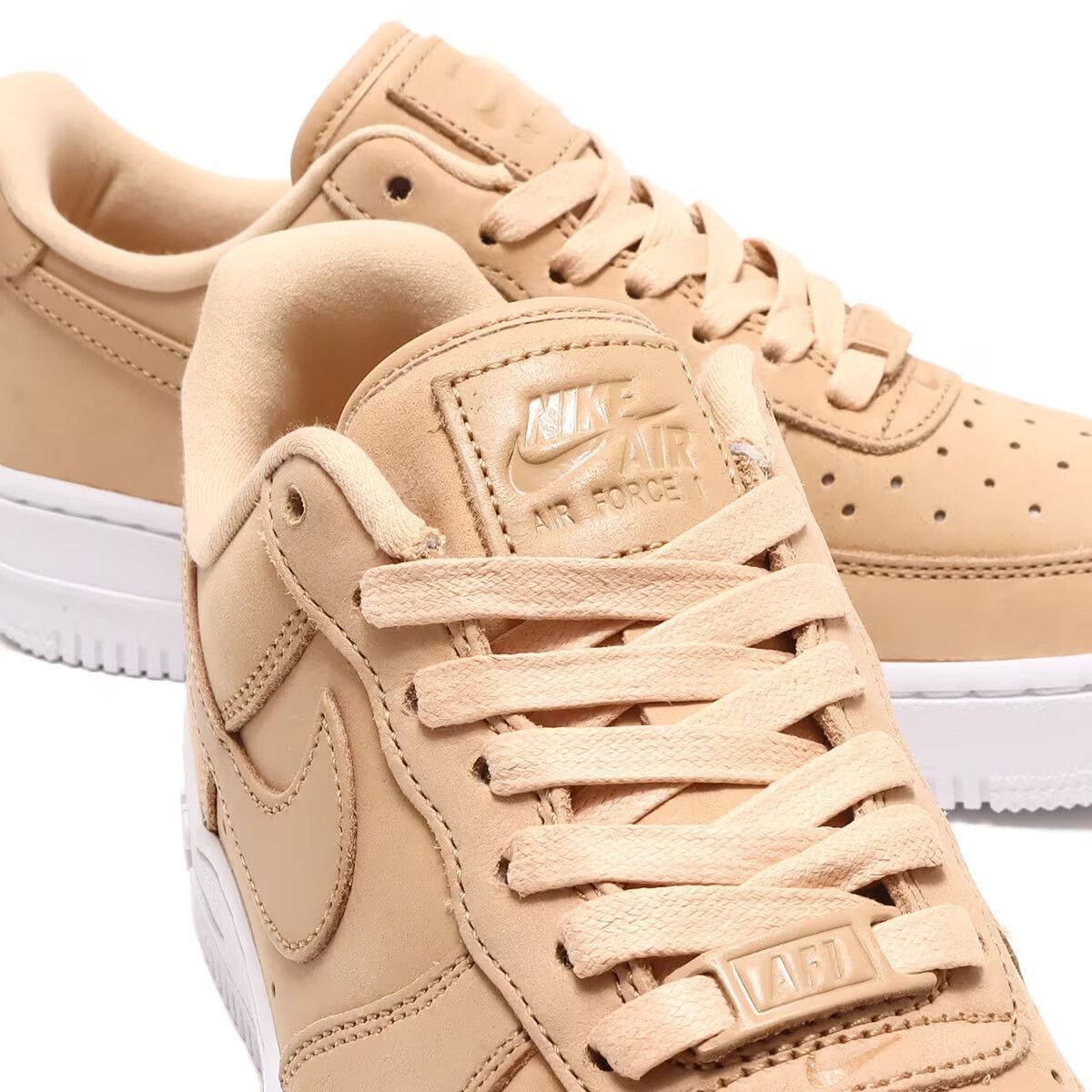Кросівки жіночі Nike W Air Force 1 Premium MF Beige DR9503-201, 38.5, В наявності, доставка 1-2 дні