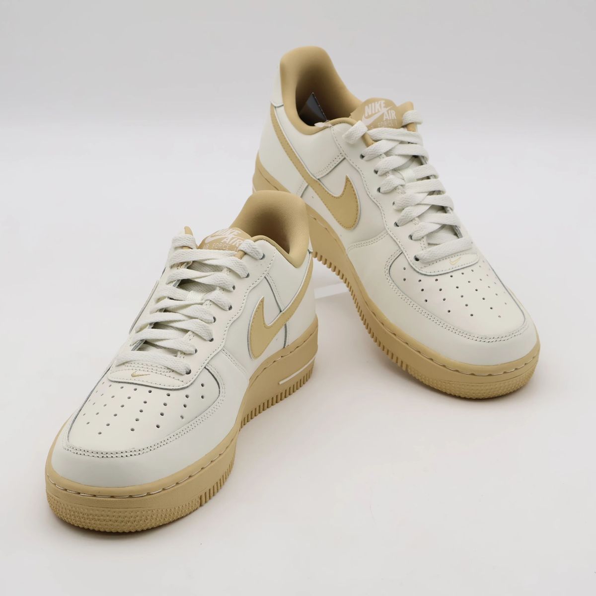 Кросівки жіночі Nike W Air Force 1 '07 Cacao Beige FZ3597-133, 38.5, В наявності, доставка 1-2 дні